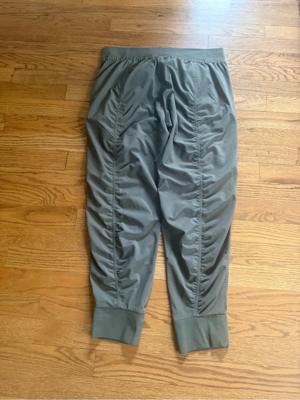 Athleta Attitude Pant Womens 12P Olive Green Ruched Joggers Tapered Travel Pants - Picture 5 of 5